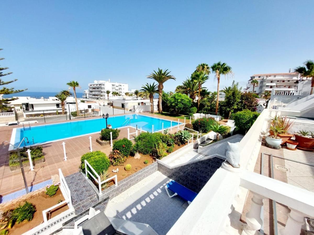 First Line Villa Floor Studio Apartment With Amazing Sea View Air Conditioned Just 50M From The Beach Costa Adeje  Exterior foto